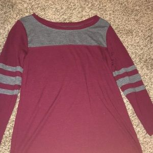 This is a long sleeve shirt